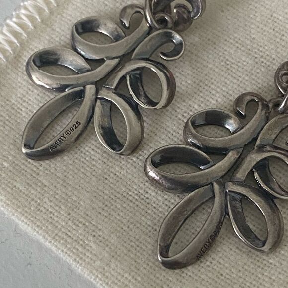 James Avery Retired Ribbon Earrings - Picture 6 of 7